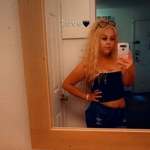 Meet your Posher, Becky